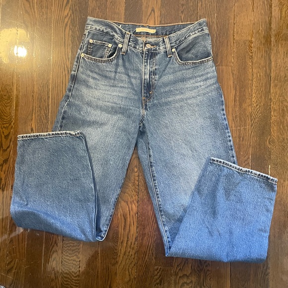 Levi’s Baggy Dad Jeans - Picture 2 of 5